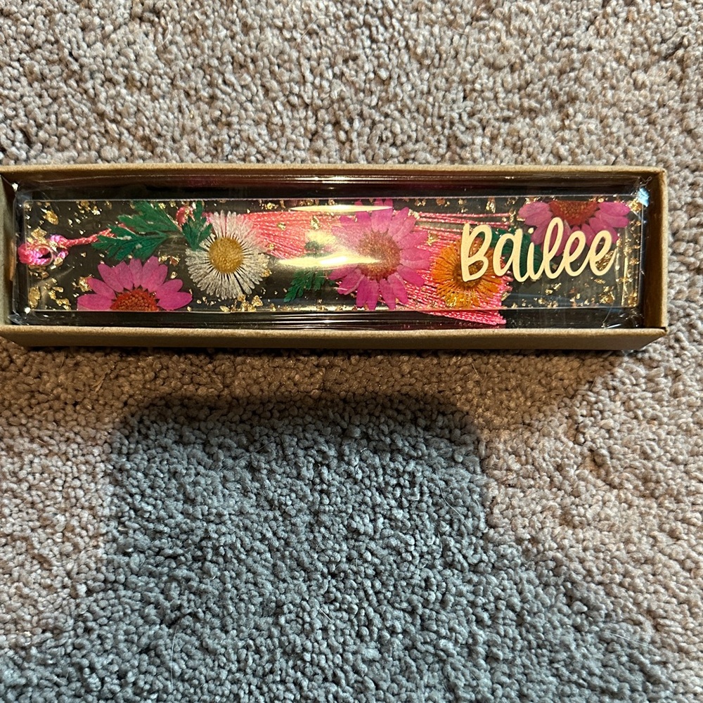 Floral Resin Bookmark with Name 'Bailee'